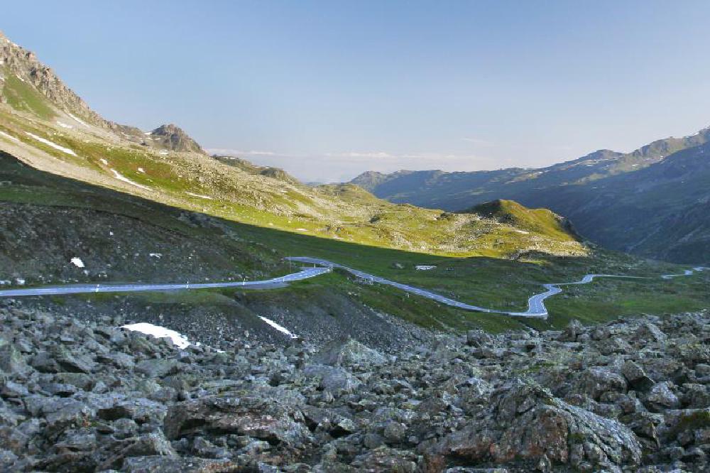The road across the Fluela Pass (Fl&uuml;elapass) to Italy